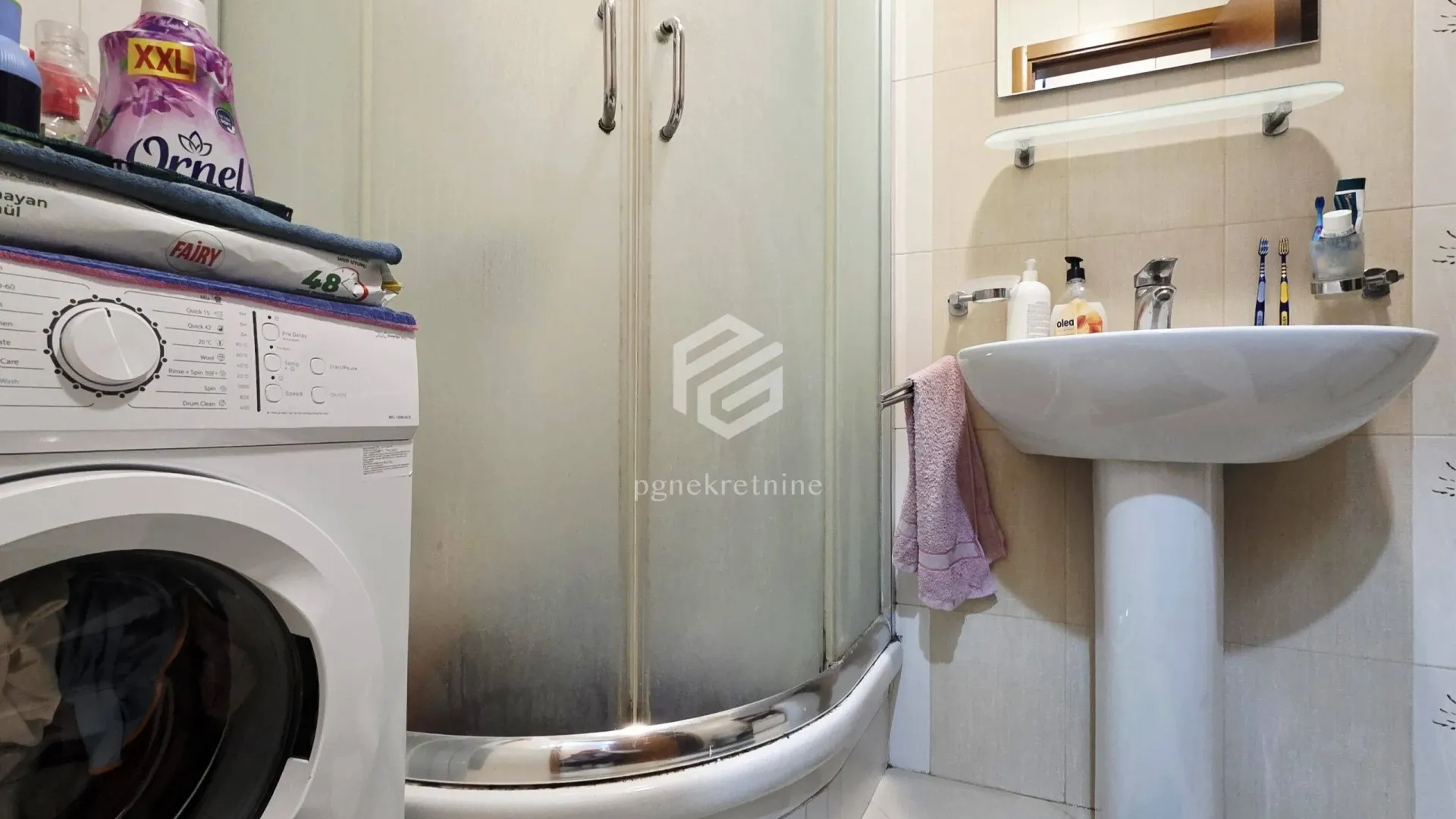 Prodaja, jednosoban stan, 45m², Stari Aerodrom, Podgorica
