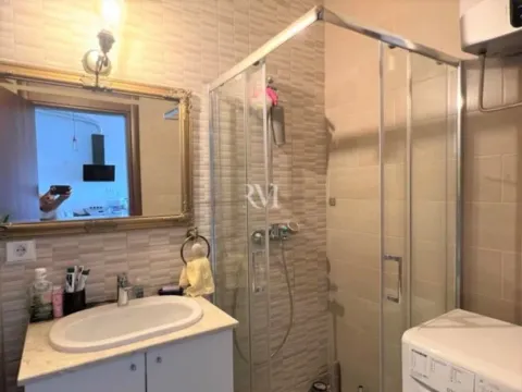 Prodaja, jednosoban stan, 50m², Pod Kuk, Tivat - image 12