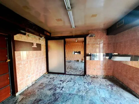 Izdavanje, poslovni prostor, 32m², Lepa Kata, Podgorica