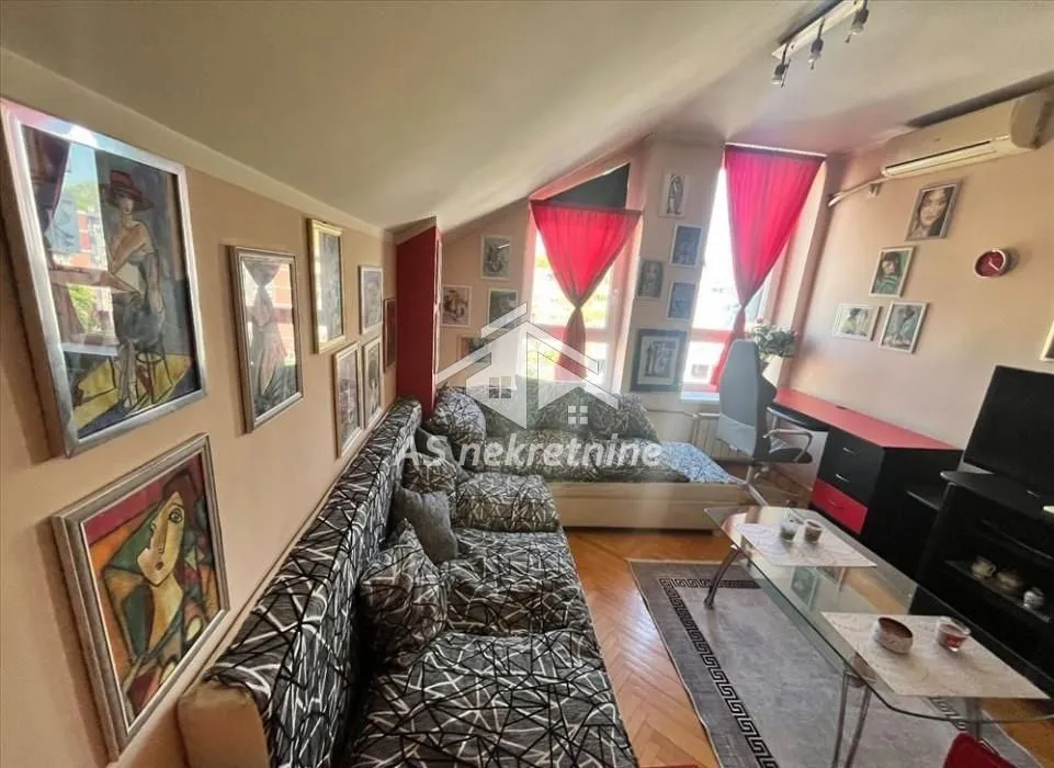 Izdavanje, dvosoban stan, 44m², Novi Beograd Blok 63, Novi Beograd Sve Podlokacije