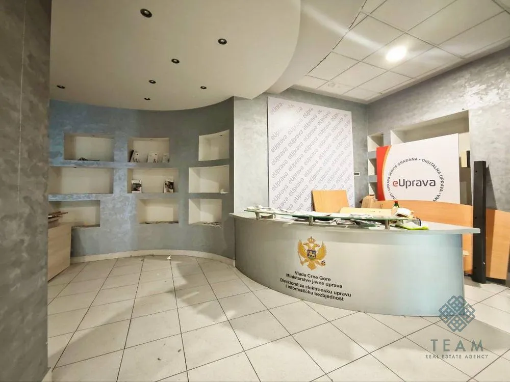 Prodaja, poslovni prostor, 315m², Centar, Podgorica