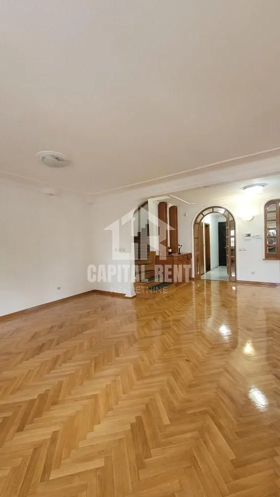 Rent, office space, 210m², Senjak, Beograd