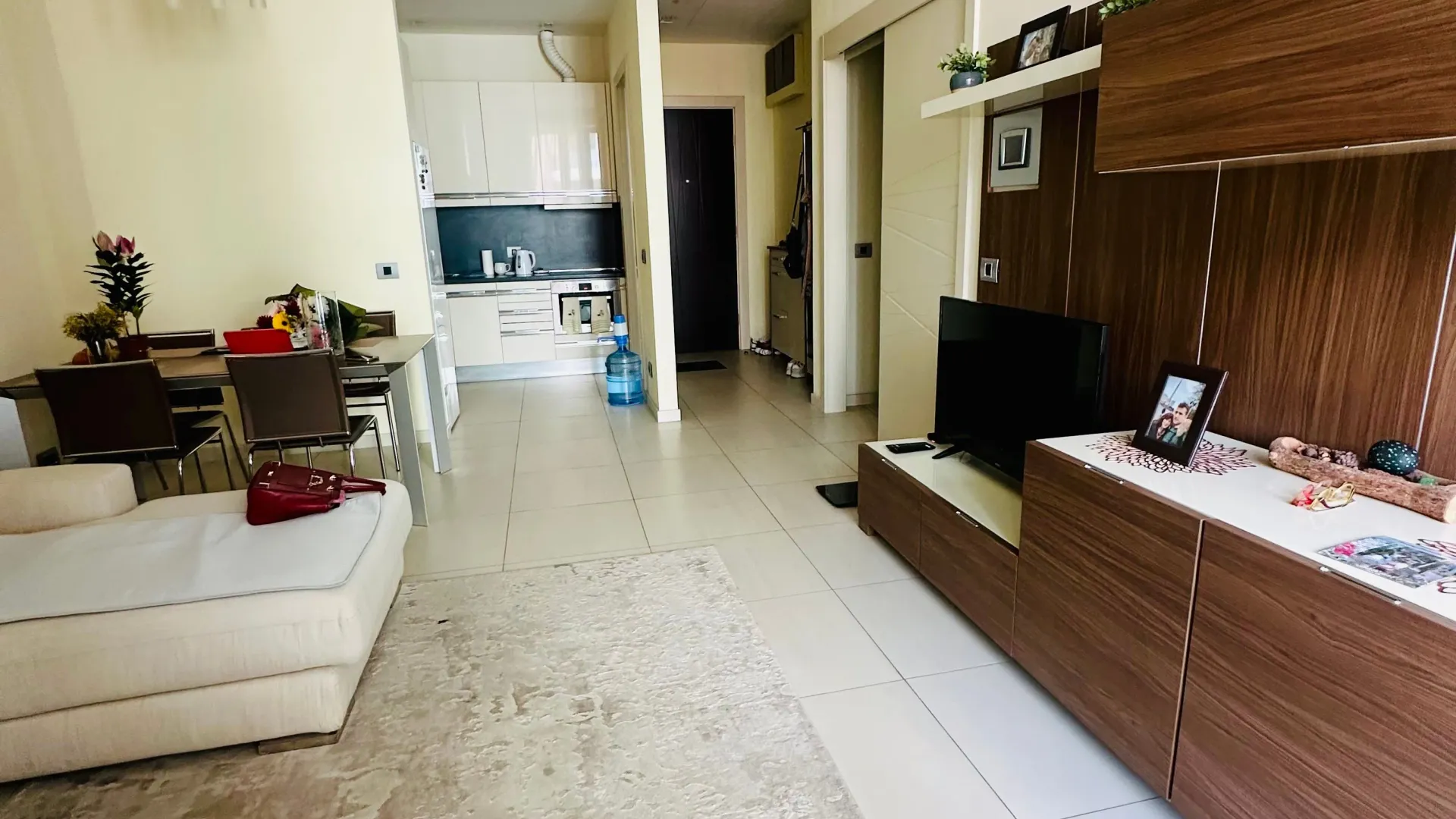 Rent, one bedroom apartment, 70m², Centar, Budva