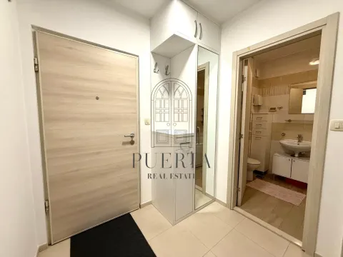 Prodaja, jednosoban stan, 43m², Stari Aerodrom, Podgorica - image 13