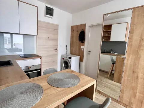 Prodaja, garsonjera, 21m², Bečići, Budva - image 2