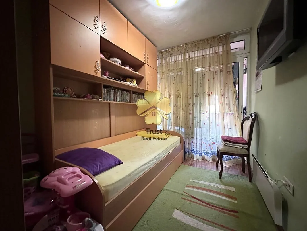 Rent, three bedroom apartment, 90m², Blok 5, Podgorica