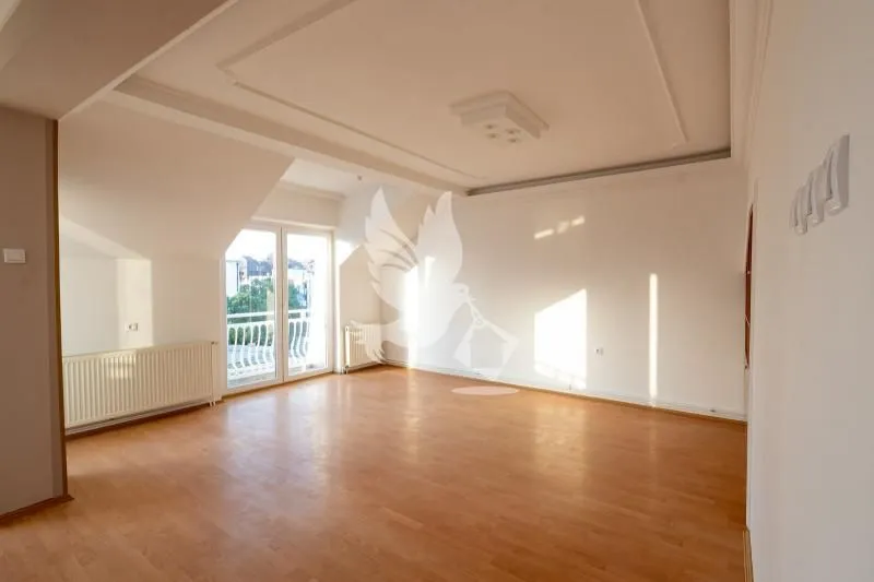 Prodaja, stan, 140m², Centar Sve Podlokacije, Beograd