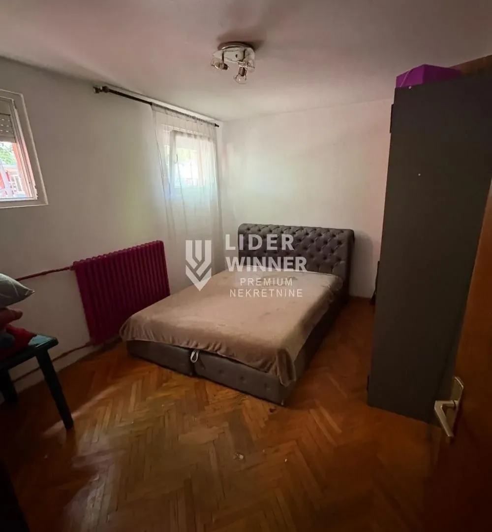 Prodaja, trosoban stan, 70m², Novi Beograd Sve Podlokacije, Beograd