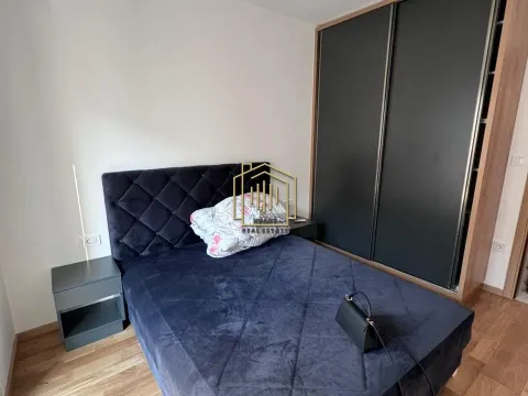 Izdavanje, jednosoban stan, 45m², City Kvart, Podgorica - image 8