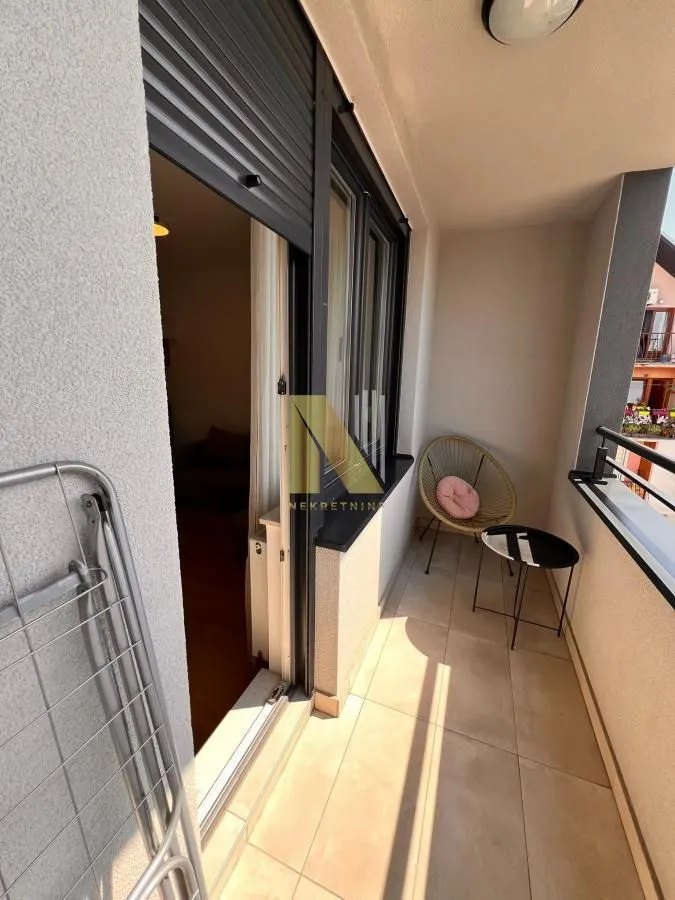 Izdavanje, jednosoban stan, 30m², Centar, Novi Sad