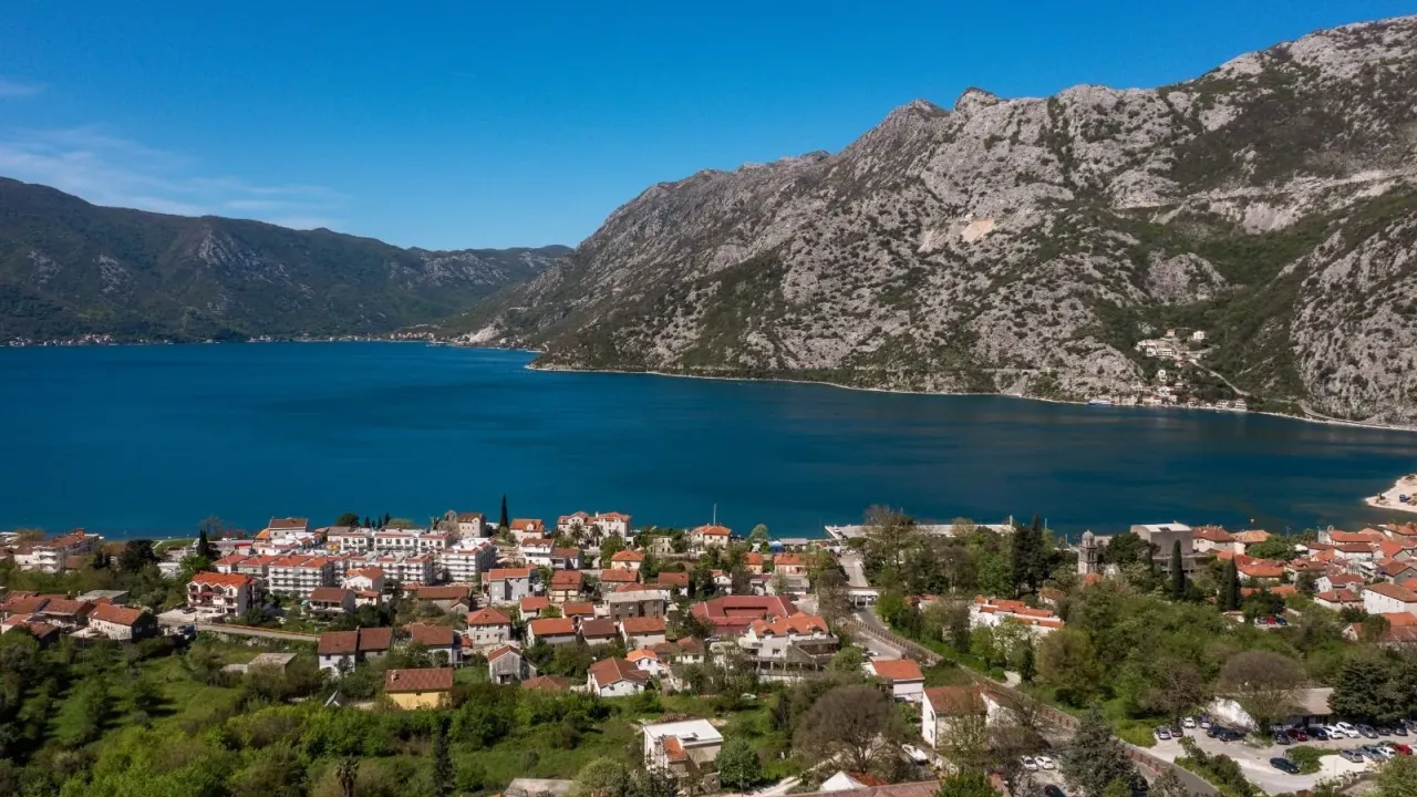 Sale, land lot, 13000m², Risan, Kotor