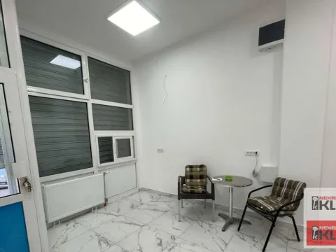 Izdavanje, poslovni prostor, 22m², Grbavica, Novi Sad Sve Podlokacije - image 4