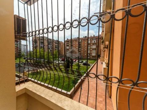 Rent, one bedroom apartment, 45m², Stari Aerodrom, Podgorica - image 8