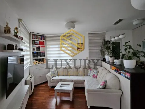 Sale, two bedroom apartment, 52m², Stari Aerodrom, Podgorica - image 13