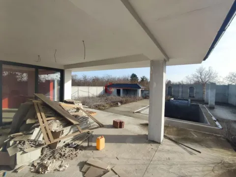 Prodaja, kuća, 180m², Zorka, Subotica - image 5