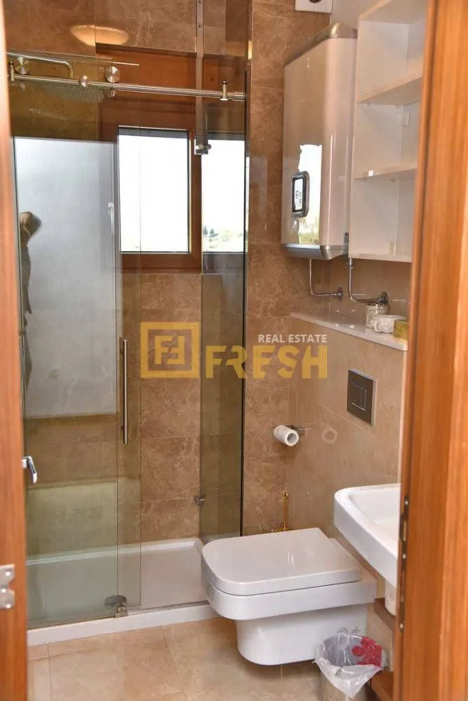 Rent, four bedroom apartment, 140m², Centar, Podgorica