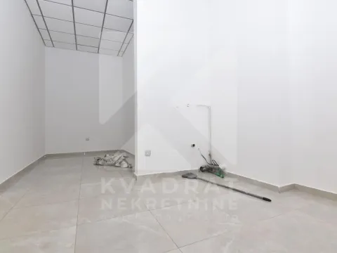 Izdavanje, poslovni prostor, 220m², Autobuska stanica, Podgorica - image 4