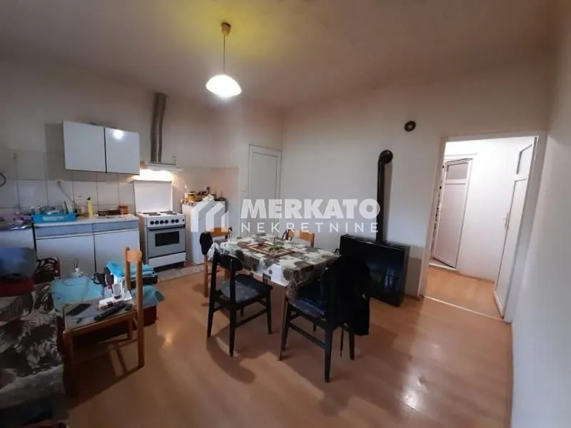 Prodaja, kuća, 242m², Gradnulica, Zrenjanin