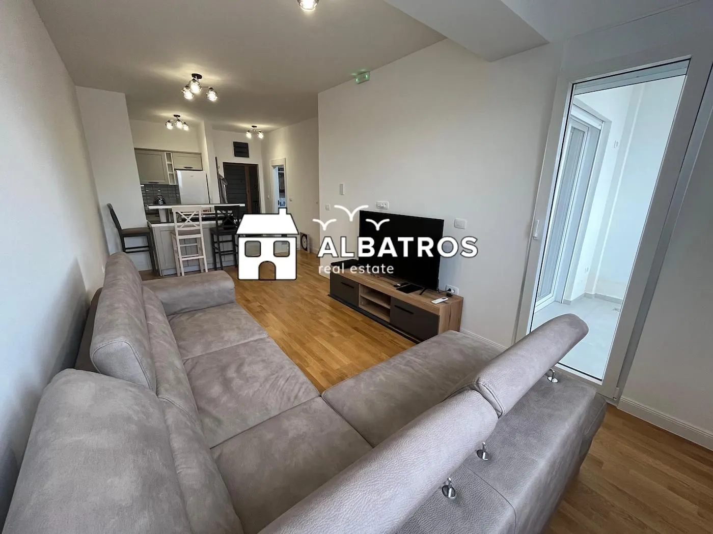 Rent, one bedroom apartment, 46m², Centar, Bar