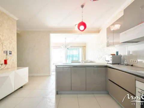 Sale, two bedroom apartment, 115m², Bečići, Budva - image 3