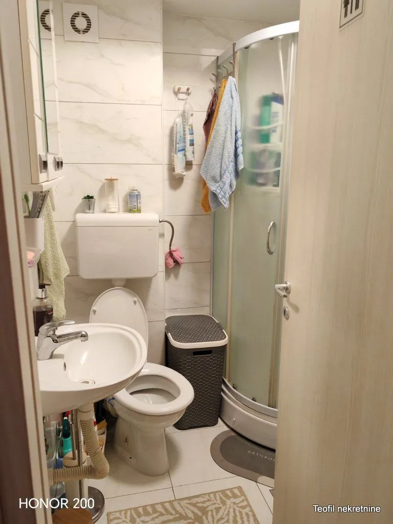 Prodaja, dvosoban stan, 44m², Ledine, Beograd