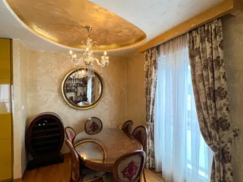 Prodaja, trosoban stan, 98m², City Kvart, Podgorica - image 4