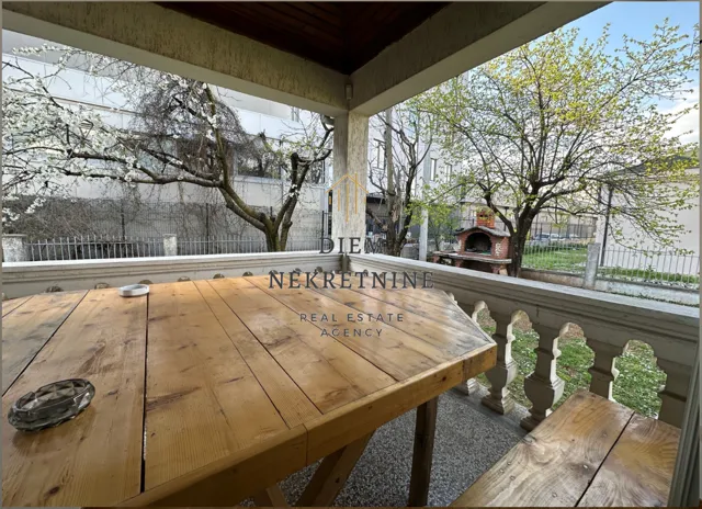 Izdavanje, kuća, 250m², Zabjelo, Podgorica
