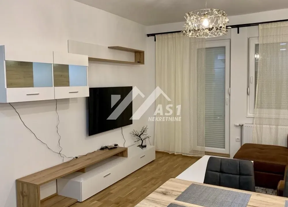 Izdavanje, dvosoban stan, 42m², Liman 2, Novi Sad Sve Podlokacije