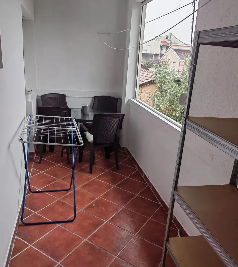 Izdavanje, jednosoban stan, 58m², Stari Aerodrom, Podgorica