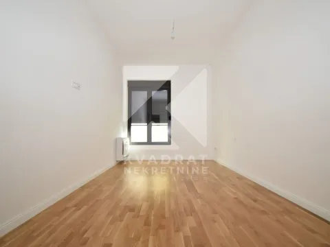 Izdavanje, poslovni prostor, 75m², Stara Varoš, Podgorica - image 6