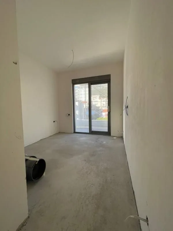 Sale, two bedroom apartment, 71m², Bečići, Budva