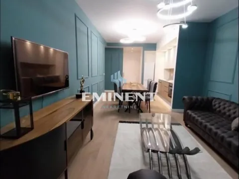 Izdavanje, trosoban stan, 90m², Savski Venac, Beograd - image 3