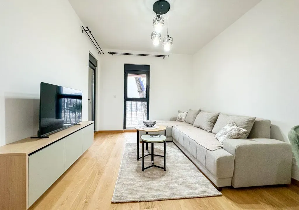 Izdavanje, jednosoban stan, 45m², City Kvart, Podgorica