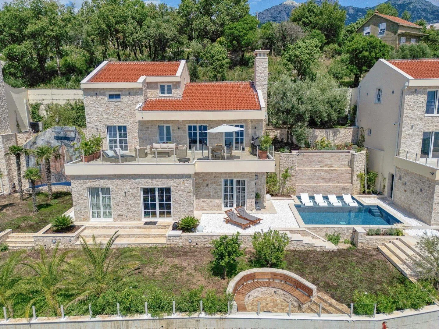 Prodaja, kuća, 230m², Podi, Herceg Novi