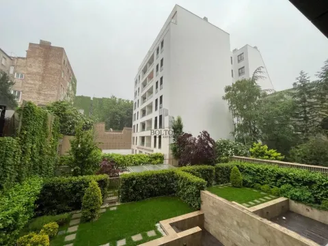 Izdavanje, dvosoban stan, 104m², Vračar, Šid - image 16