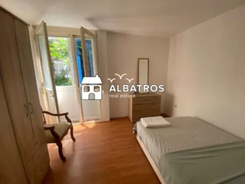 Izdavanje, jednosoban stan, 77m², Centar, Bar - image 2