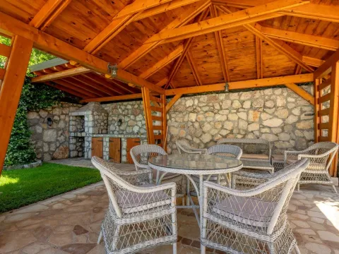 Prodaja, kuća, 317m², Reževići, Budva - image 31