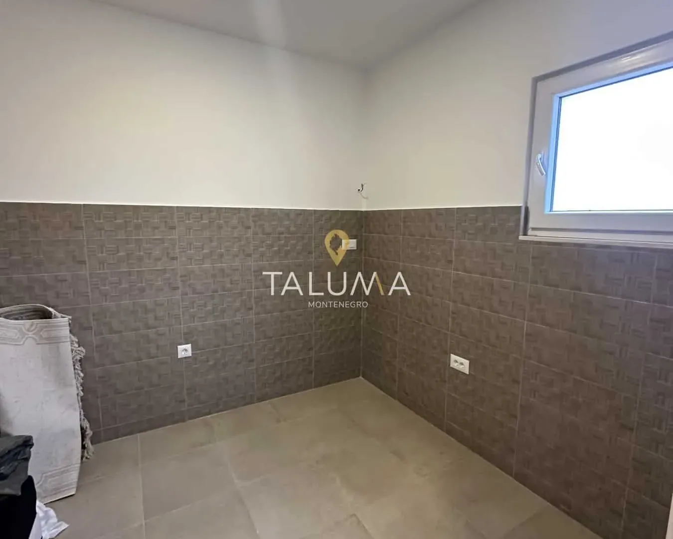 Prodaja, kuća, 216m², Spuž, Danilovgrad