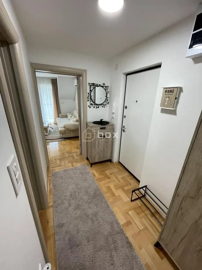 Rent, one bedroom apartment, 59m², Pantelej, Niš