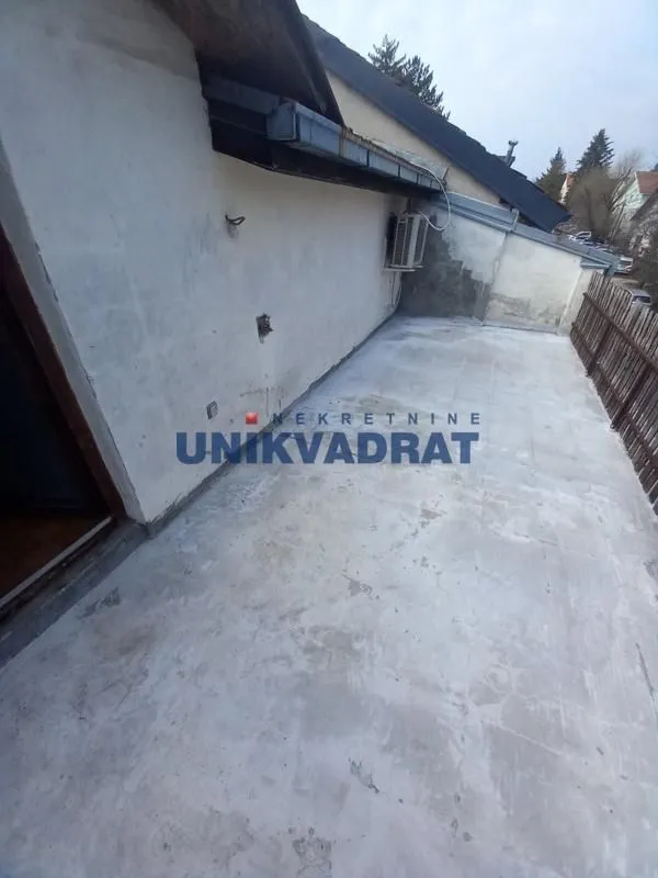 Prodaja, trosoban stan, 88m², Petlovo Brdo, Beograd