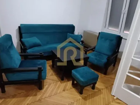 Izdavanje, dvosoban stan, 52m², Vračar Sve Podlokacije, Beograd