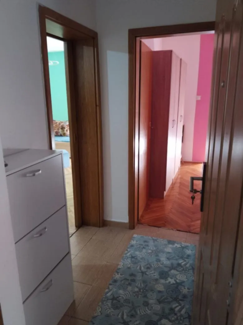 Rent, one bedroom apartment, 48m², Stari Aerodrom, Podgorica
