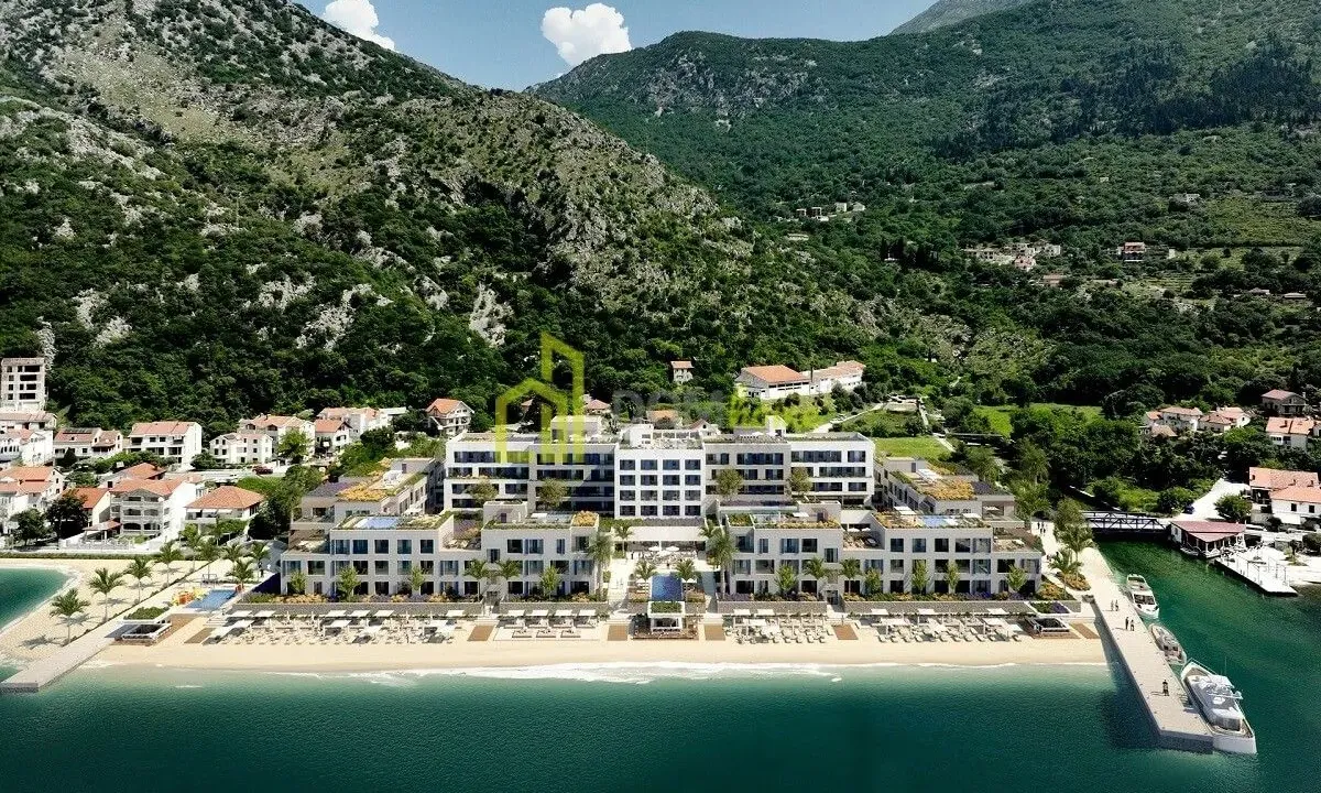 Prodaja, trosoban stan, 131m², Risan, Kotor
