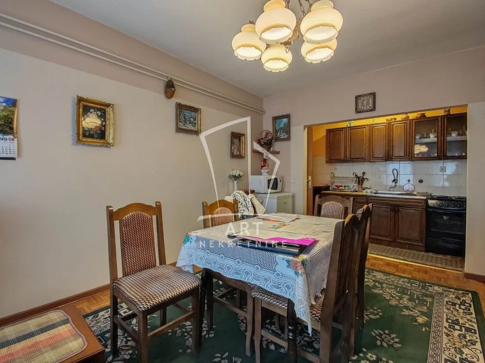 Prodaja, četvorosoban stan, 78m², Banovo Brdo, Beograd