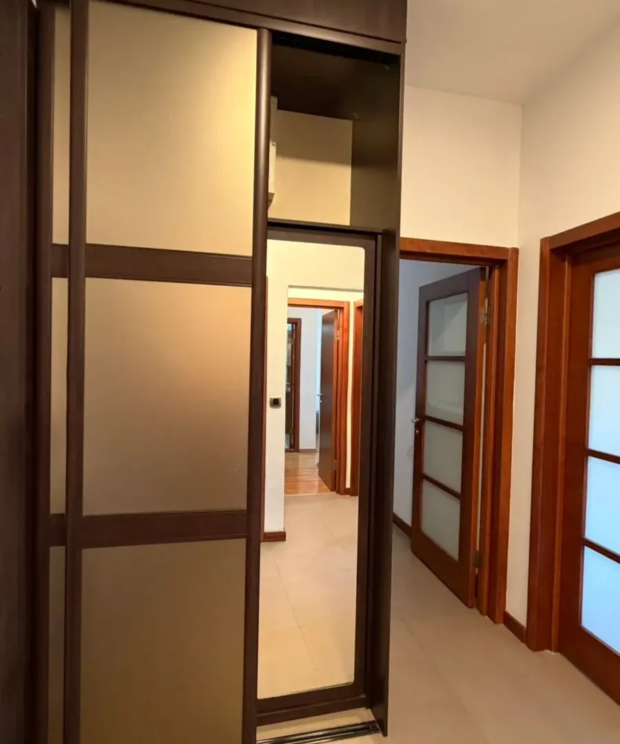 Prodaja, dvosoban stan, 84m², Centar, Podgorica