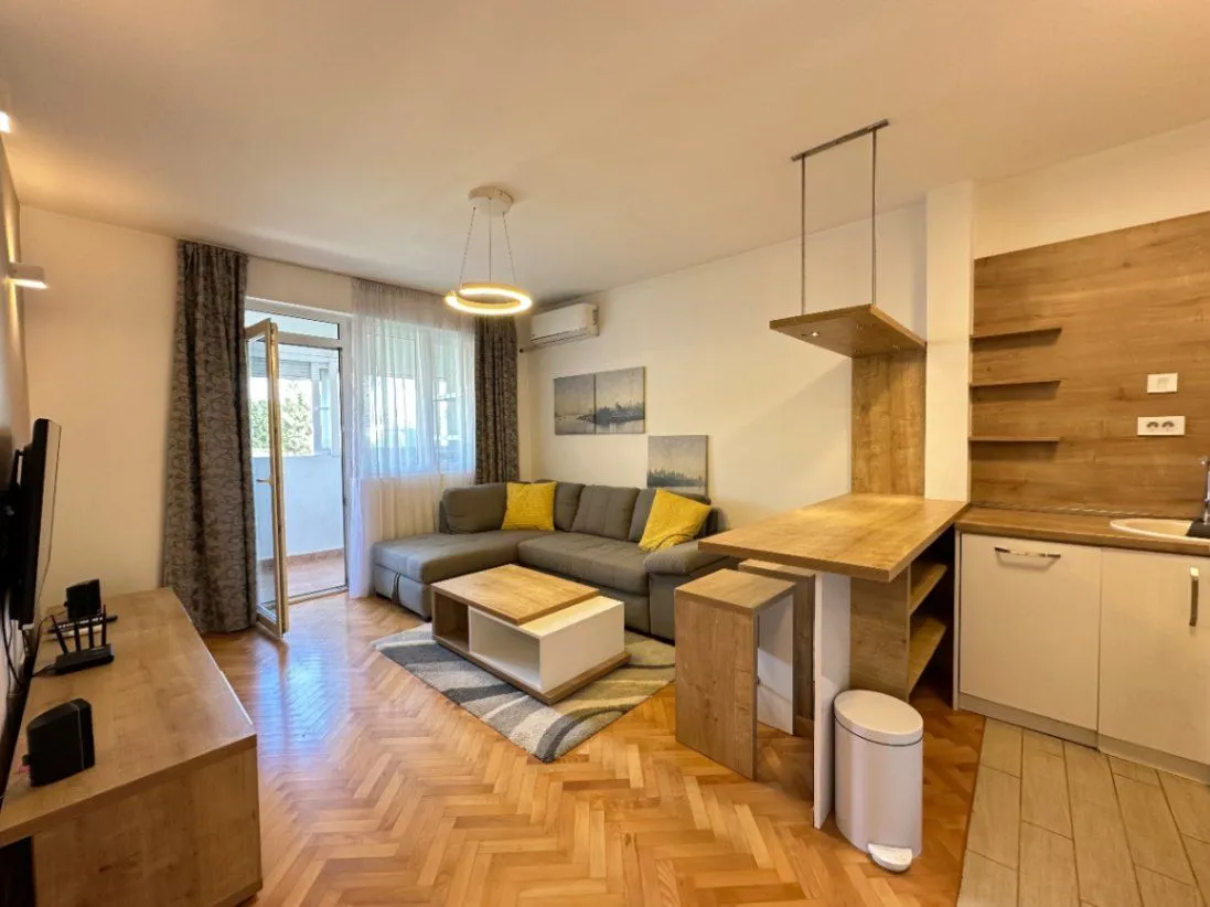Prodaja, jednosoban stan, 43m², Preko Morače, Podgorica