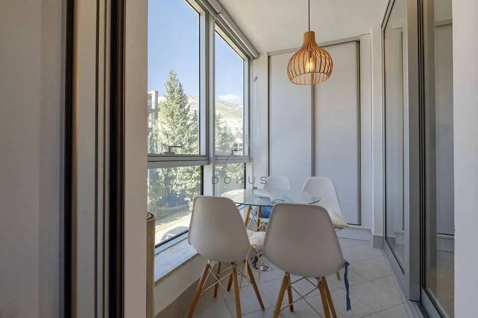 Prodaja, dvosoban stan, 90m², Budva, Crna Gora