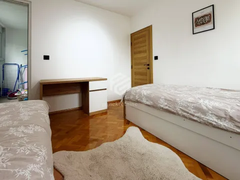 Rent, two bedroom apartment, 65m², Autobuska stanica, Podgorica - image 11