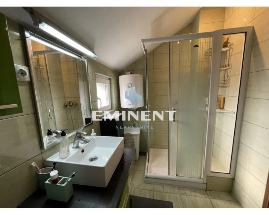 Sale, three bedroom apartment, 64m², Autokomanda, Voždovac Sve Podlokacije
