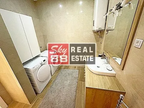 Izdavanje, četvorosoban stan, 188m², Vračar Hram, Vračar Sve Podlokacije - image 15